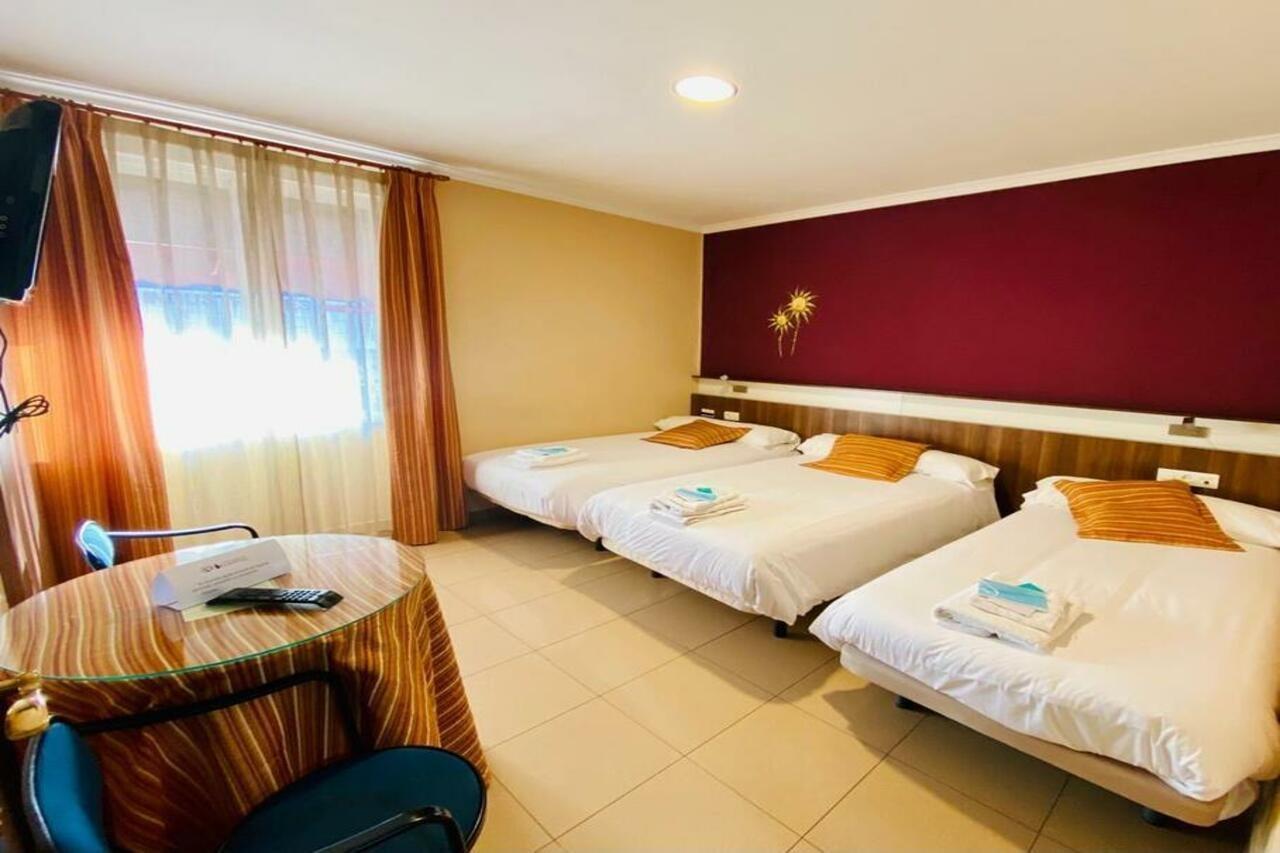 Hostal Valdepenas By Bossh Hotels Exterior photo