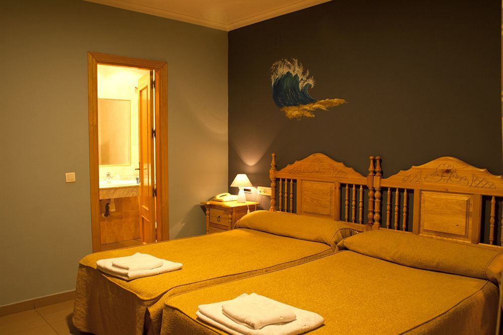 Hostal Valdepenas By Bossh Hotels Exterior photo